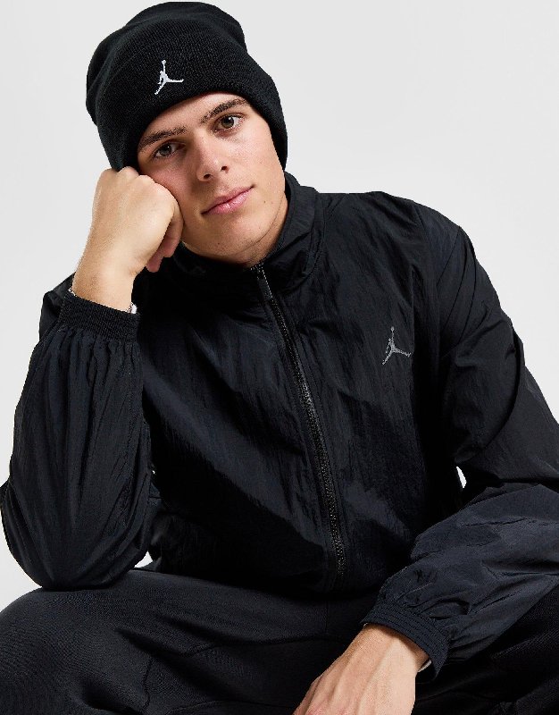 Jordan Peak Essential Beanie - Black/White - One Size