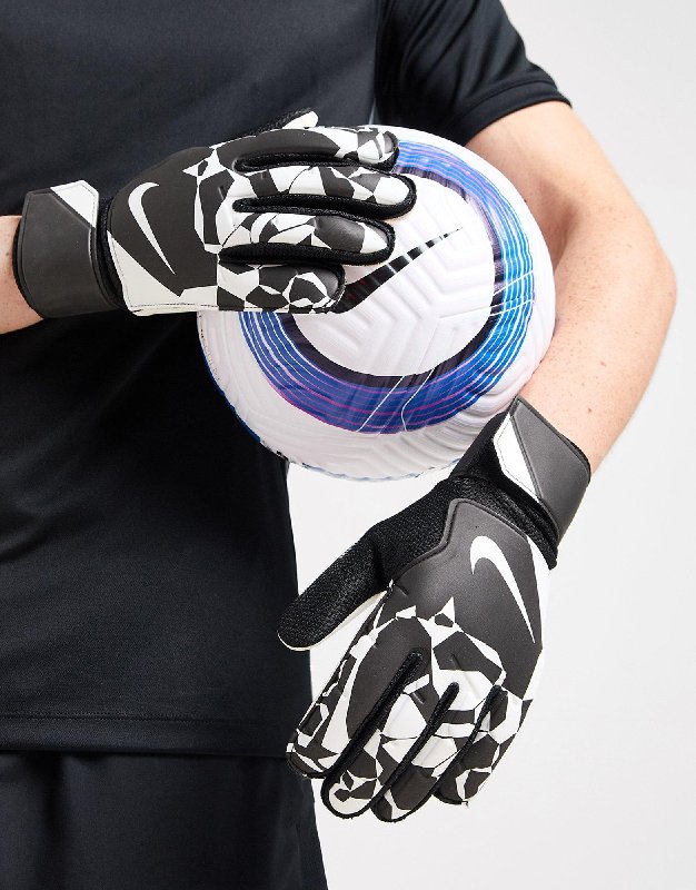 Nike Match Goalkeeper Football Gloves - Black/White/White - Size 6