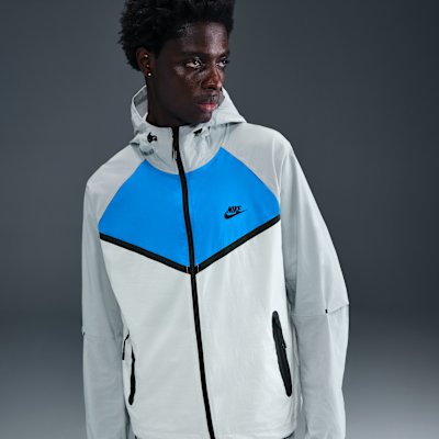 Nike Tech Men's Woven Full-Zip Windrunner Jacket - Photon Dust/Light Smoke Grey/Light Photo Blue/Black - XS