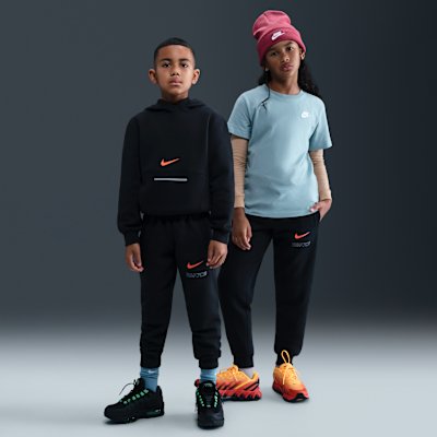 Nike Sportswear Club Fleece Older Kids' Joggers - Black/Black/Safety Orange - XS
