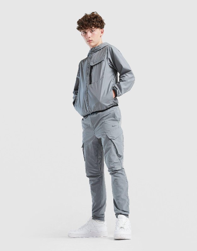 Nike Sportswear City Utility Older Kids' Cargo Trousers in Smoke Grey/Black - Size XS