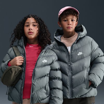 Nike Therma-FIT Loose-Fit Puffer Jacket for Kids - Smoke Grey/White, Size XS