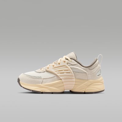 Jordan Trunner O/S Older Kids' Shoes in Light Orewood Brown/Phantom/Muslin/Ridgerock - Size 3.5Y