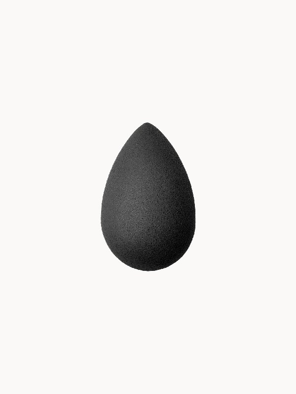 Beautyblender Pro Makeup Sponge in Black
