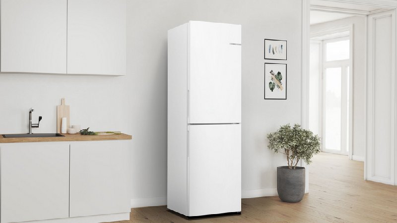 Bosch Series 2 KGN27NWEAG White Freestanding Frost Free Fridge Freezer - 255 Litre Capacity