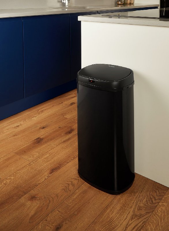 Tower 42 Litre Sensor Bin in Black