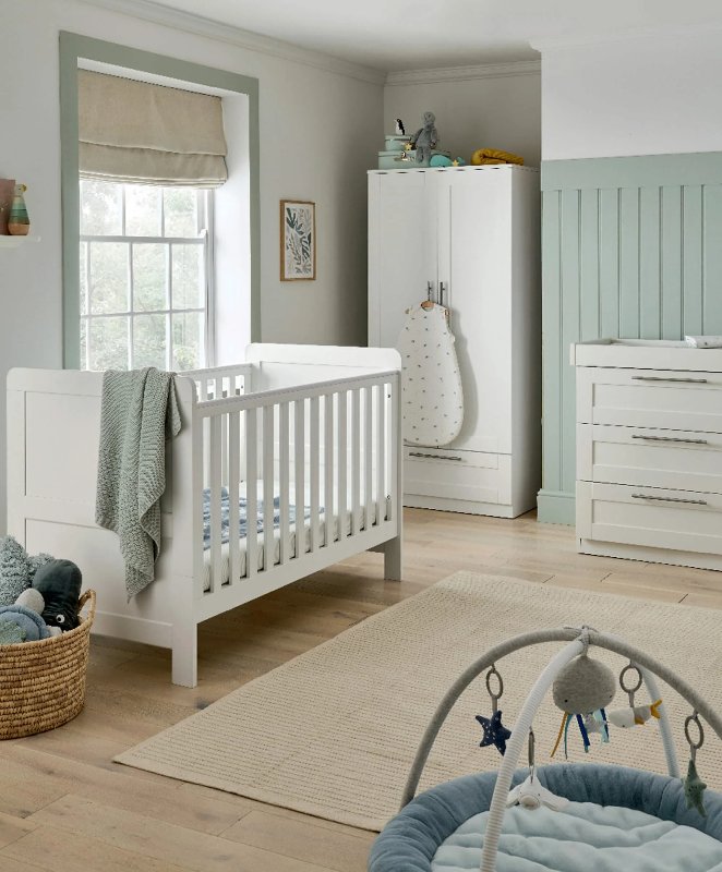 Mamas & Papas Hampden 3 Piece Cotbed Range with Dresser Changer and Wardrobe in White
