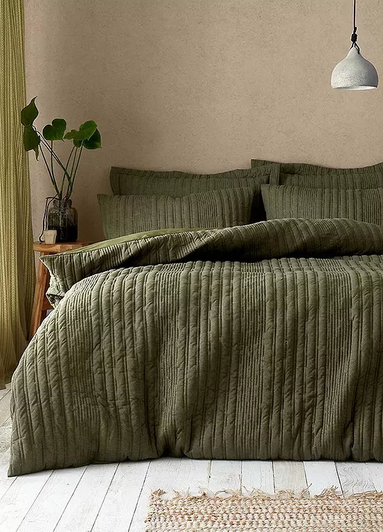 Pineapple Elephant Olive Tamba Jersey Stripe Quilted Duvet Cover Set
