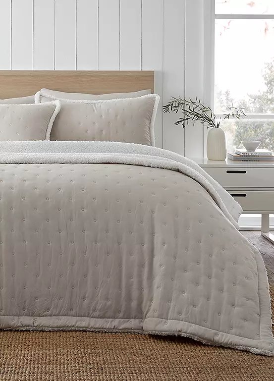 Catherine Lansfield Cosy Nori Soft Sherpa Bedspread, Cream, 220x230 cm