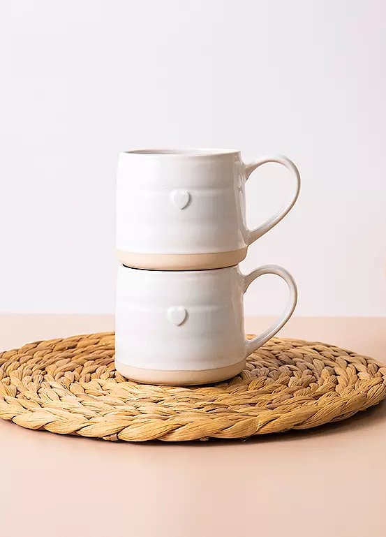 Mikasa Farmhouse Heart Set of 2 Stoneware Mugs, 380ml, White