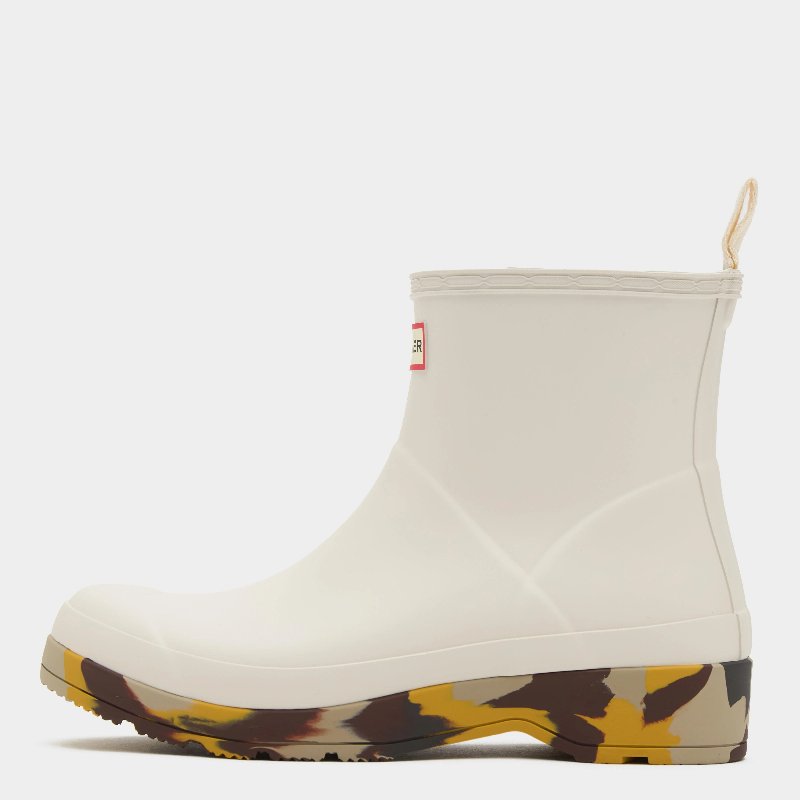 Hunter Women’s Play Short Camo Boots in White/Cream