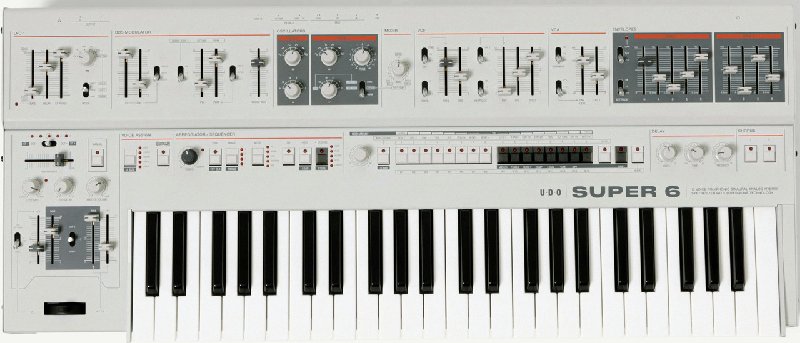 UDO Super 6 Desktop 12-Voice Binaural Analogue Hybrid Synthesizer in White