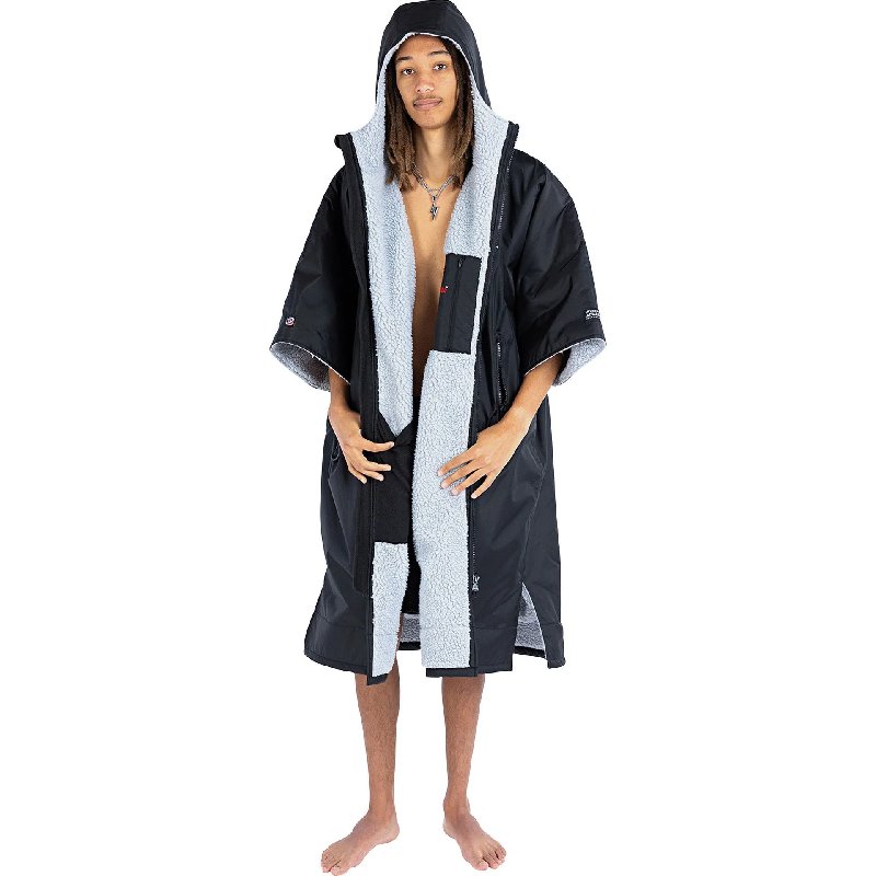 Dryrobe Advance Short Sleeve Changing Robe in Grey