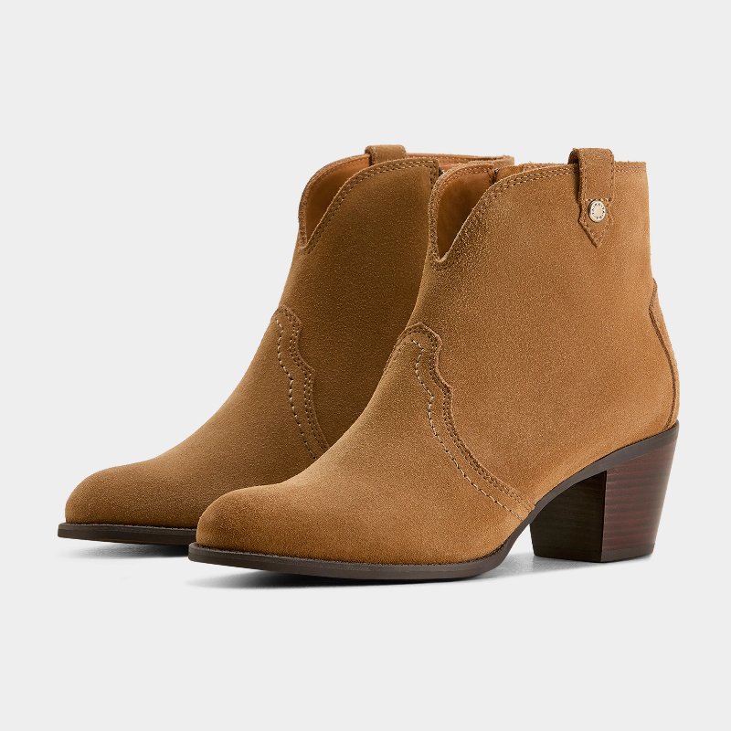Ariat Women's Tilbury Boots in Caramel Suede