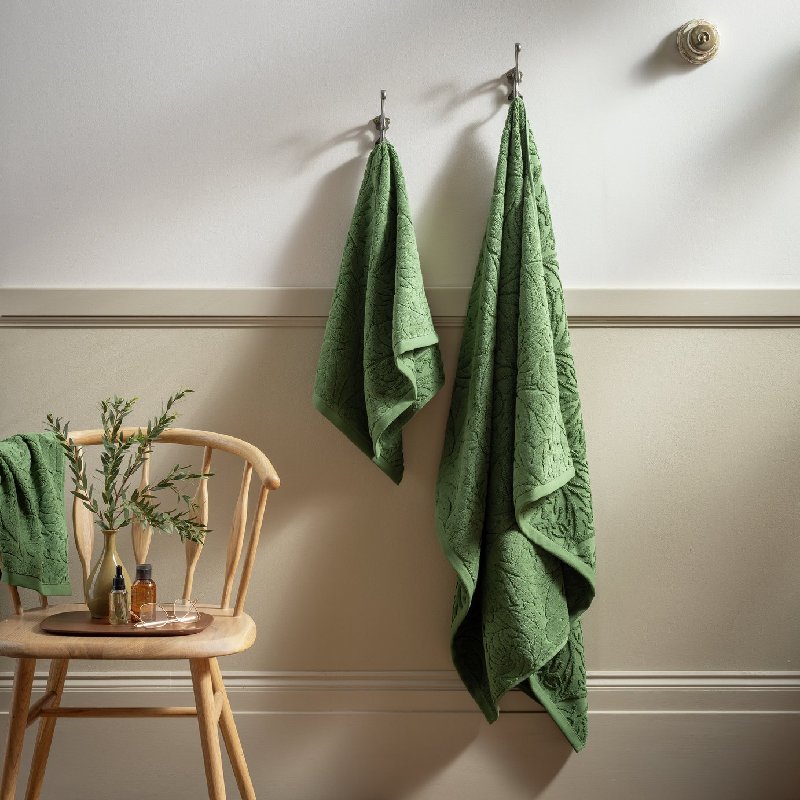 Habitat x Morris & Co. Acanthus Bath Sheet - Green, 150 x 100cm