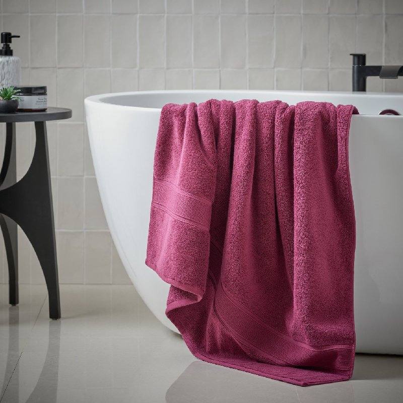 Habitat Supersoft Bath Sheet in Plum - 100% Cotton, 500gsm, 150x100cm