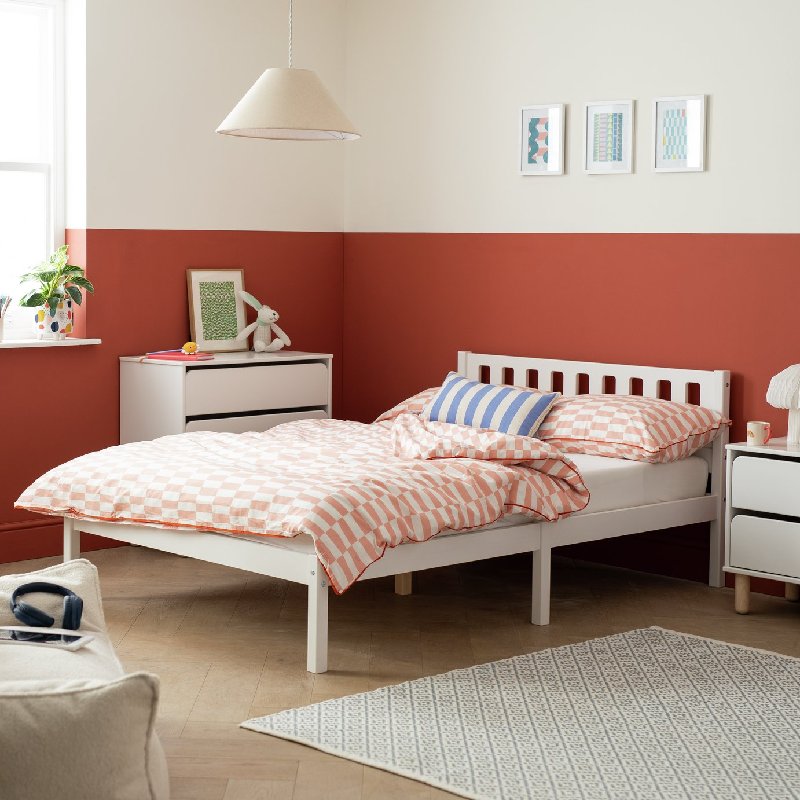 Habitat Ronnie Small Double Bed Frame in White with Solid Pine Frame