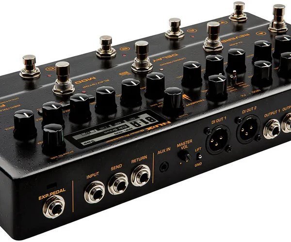 NU-X Trident Amp Simulator & Multi-FX Pedal with TSAC-4K Modelling
